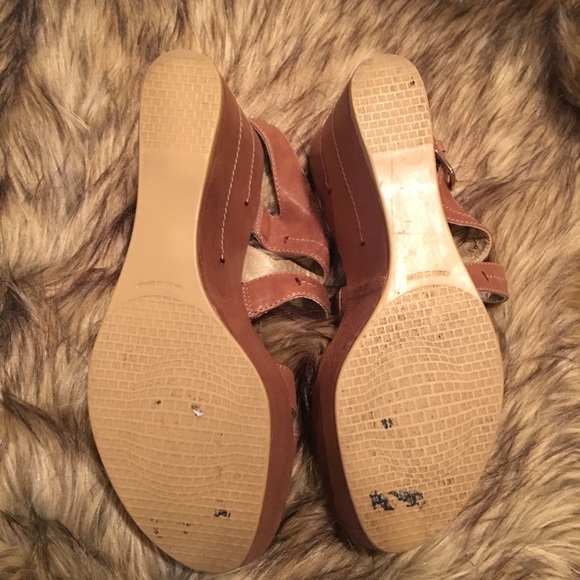 Stuart Weitzman Wedge Heel Sandal 8M - Picture 6 of 8